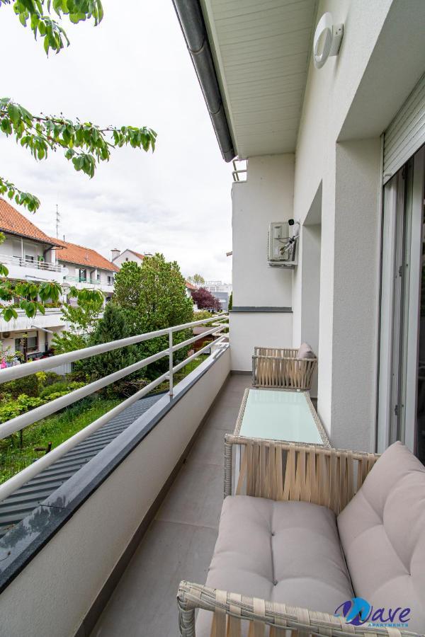Two Bedroom Modern Apartment Near The Airport Velika Gorica Bagian luar foto