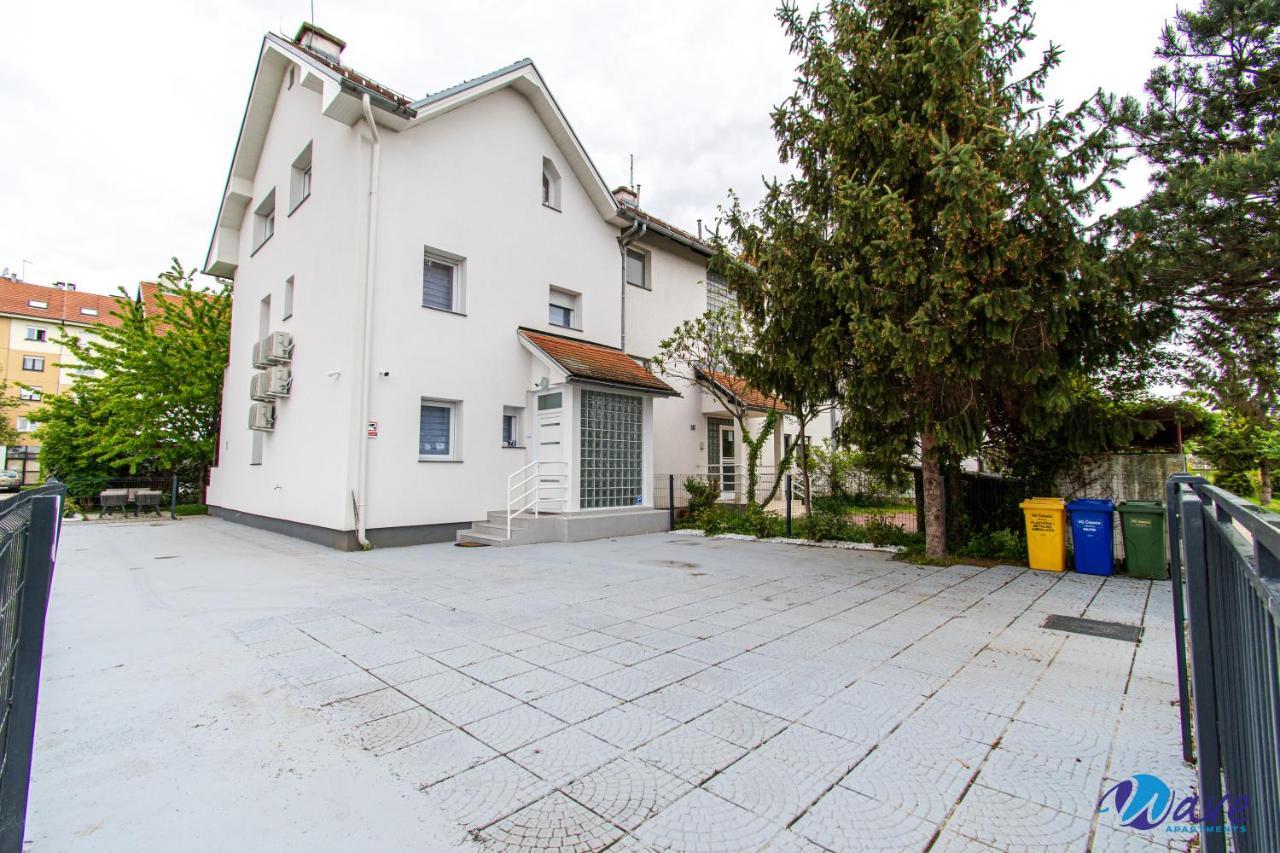 Two Bedroom Modern Apartment Near The Airport Velika Gorica Bagian luar foto