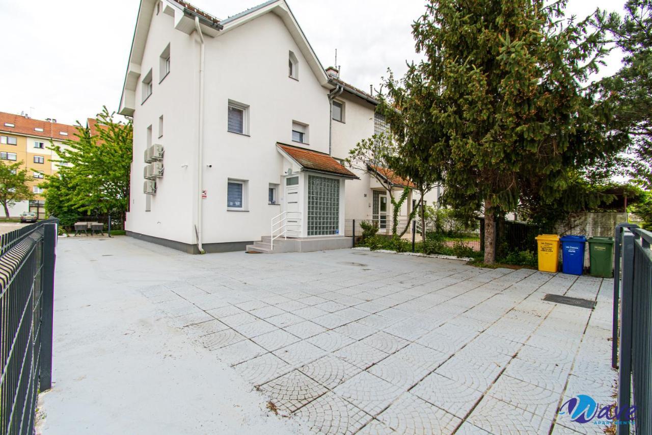Two Bedroom Modern Apartment Near The Airport Velika Gorica Bagian luar foto